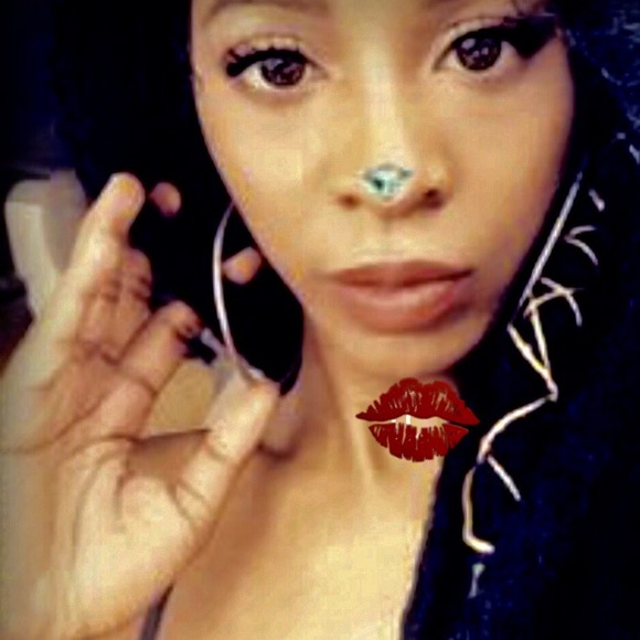 Meet your Posher, Mandy - Picture 1 of 1